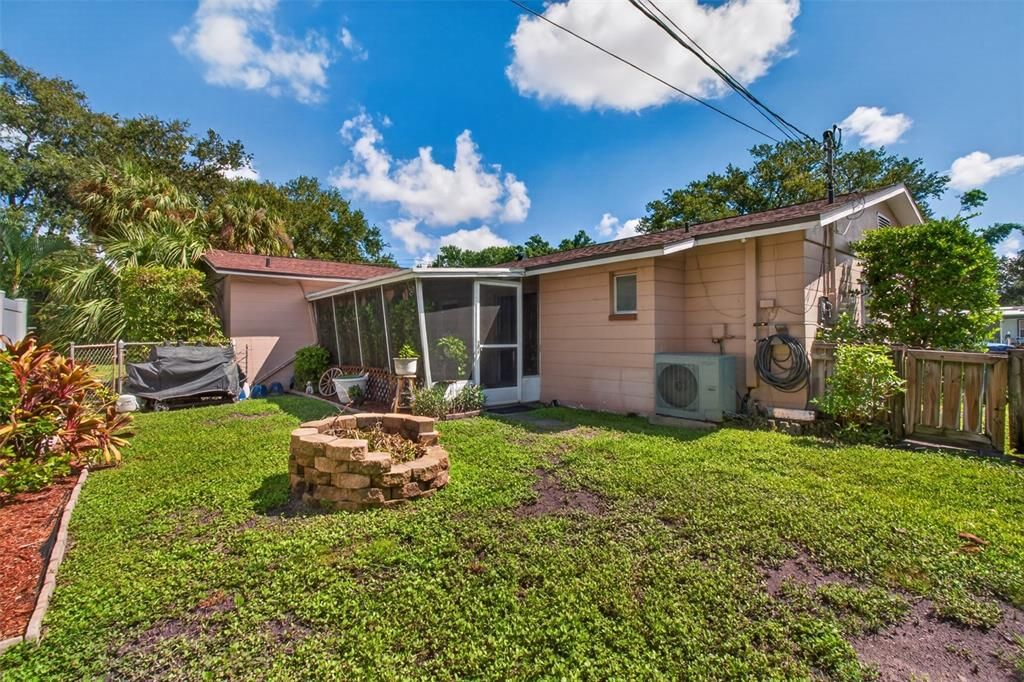 En Venta: $449,900 (3 camas, 2 baños, 1407 Pies cuadrados)