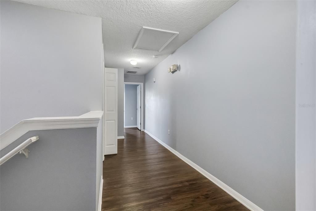 En Venta: $270,000 (3 camas, 3 baños, 1362 Pies cuadrados)