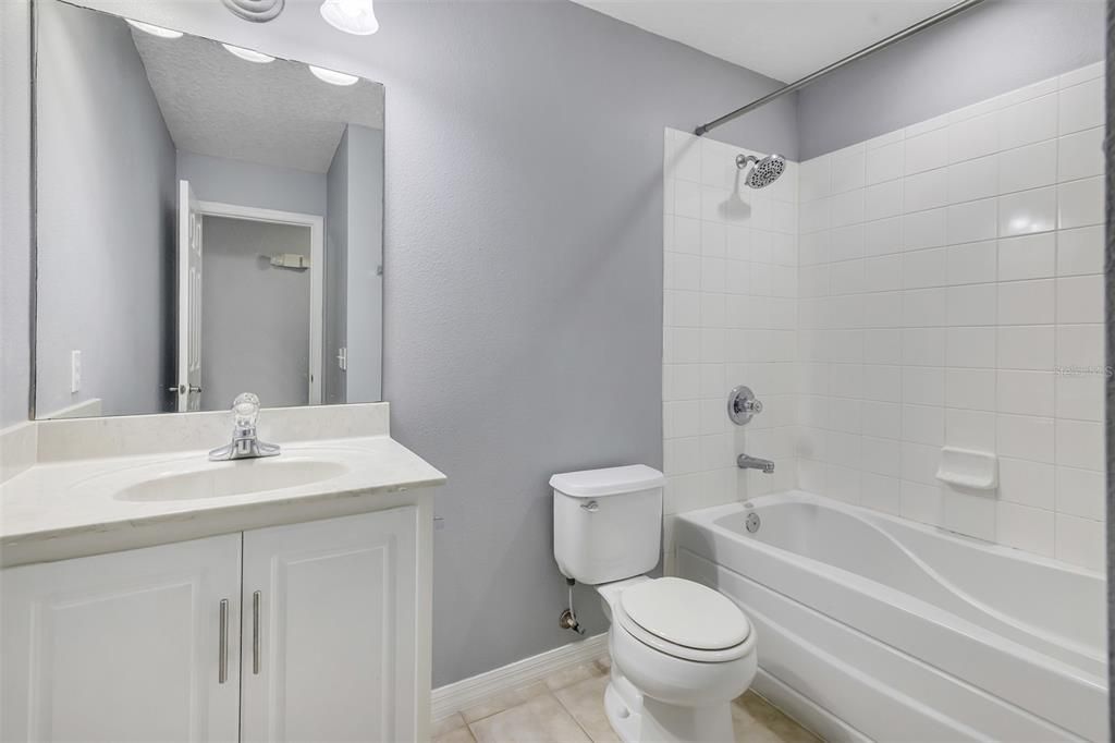 En Venta: $270,000 (3 camas, 3 baños, 1362 Pies cuadrados)
