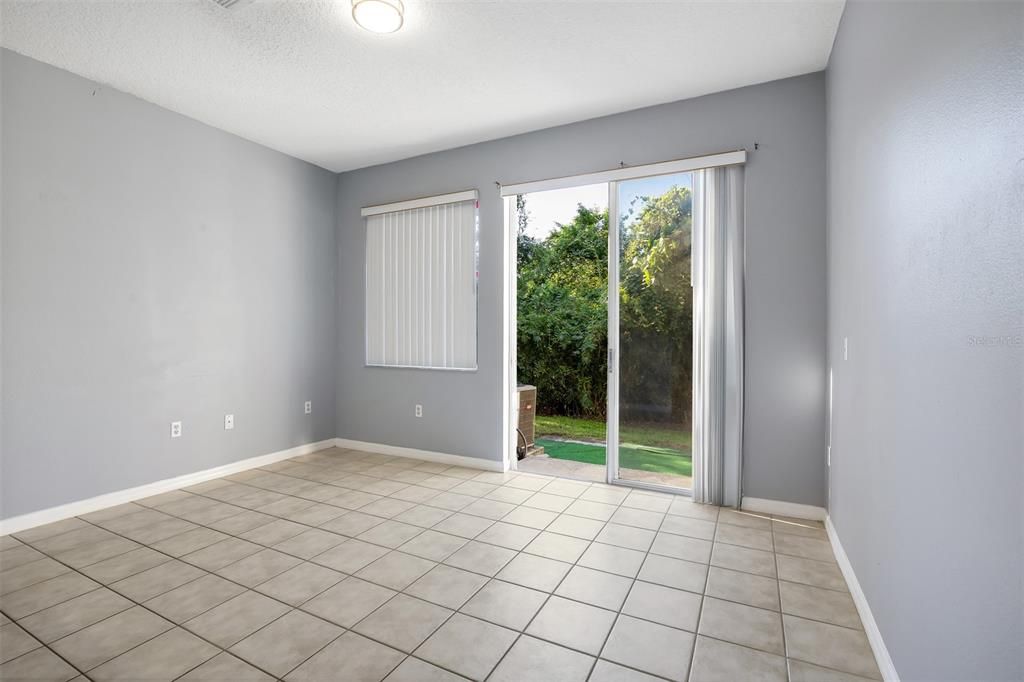 En Venta: $270,000 (3 camas, 3 baños, 1362 Pies cuadrados)