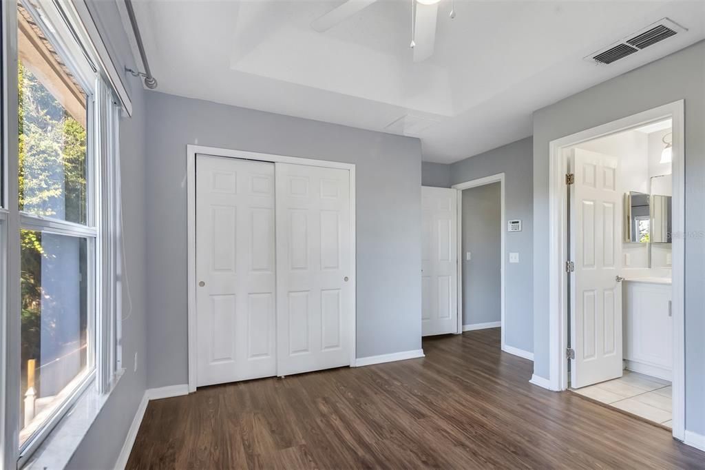 En Venta: $270,000 (3 camas, 3 baños, 1362 Pies cuadrados)