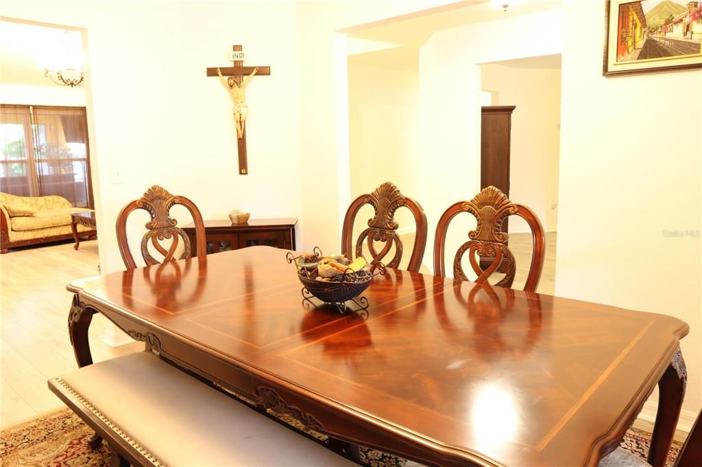 На продажу: $499,900 (4 спален, 2 ванн, 2243 Квадратных фут)