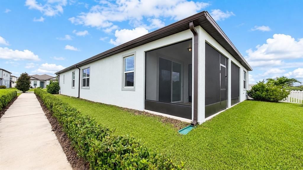 For Sale: $385,000 (3 beds, 3 baths, 2265 Square Feet)