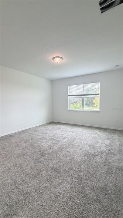 For Sale: $385,000 (3 beds, 3 baths, 2265 Square Feet)