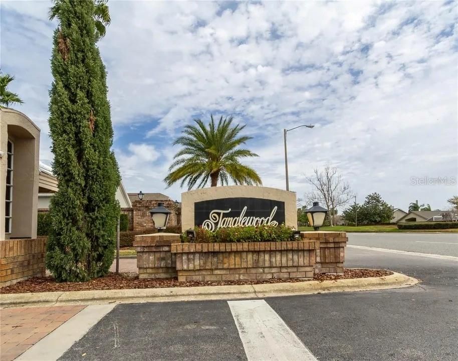 For Sale: $439,000 (3 beds, 2 baths, 1501 Square Feet)
