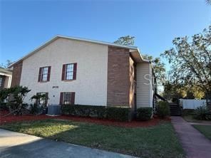 For Sale: $140,000 (2 beds, 1 baths, 800 Square Feet)