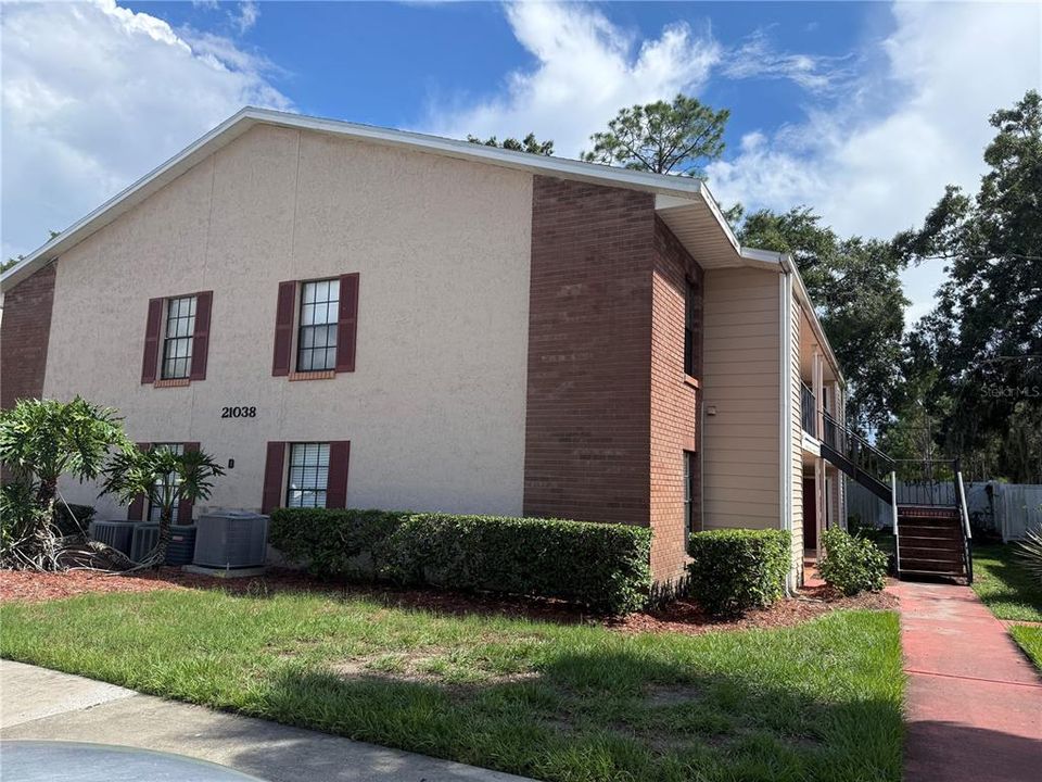For Sale: $140,000 (2 beds, 1 baths, 800 Square Feet)