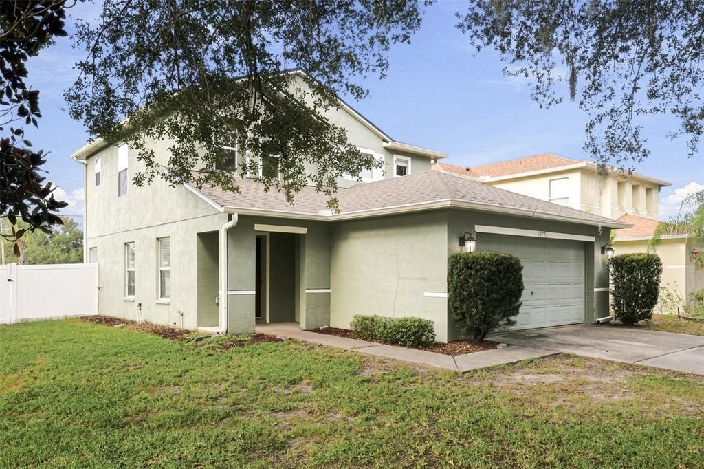 For Sale: $345,000 (3 beds, 2 baths, 1596 Square Feet)