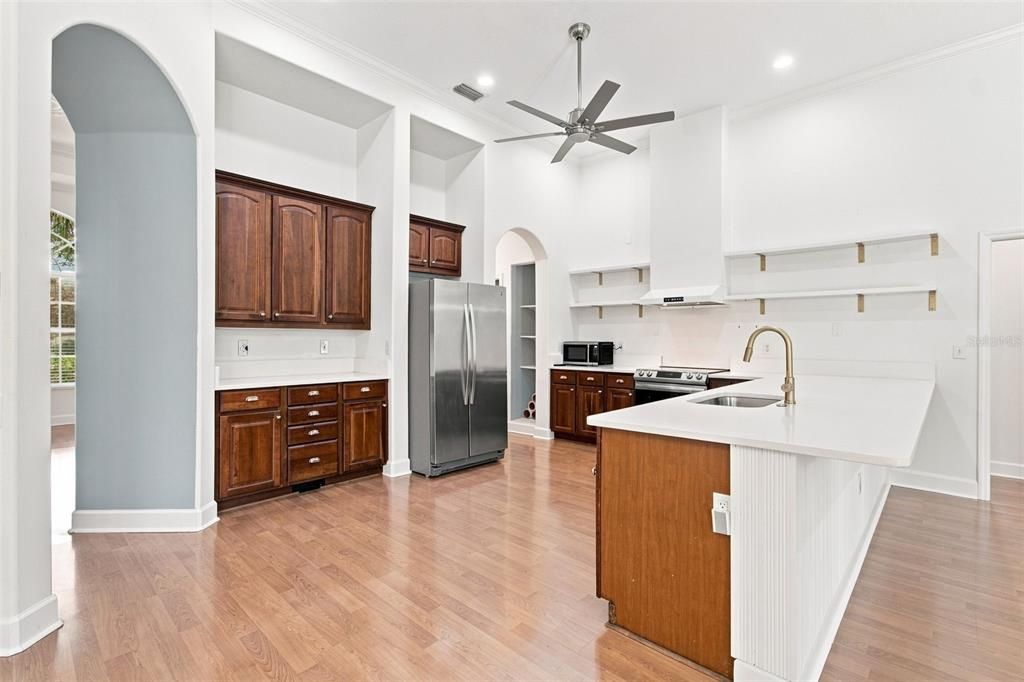 En Venta: $980,000 (4 camas, 4 baños, 3400 Pies cuadrados)