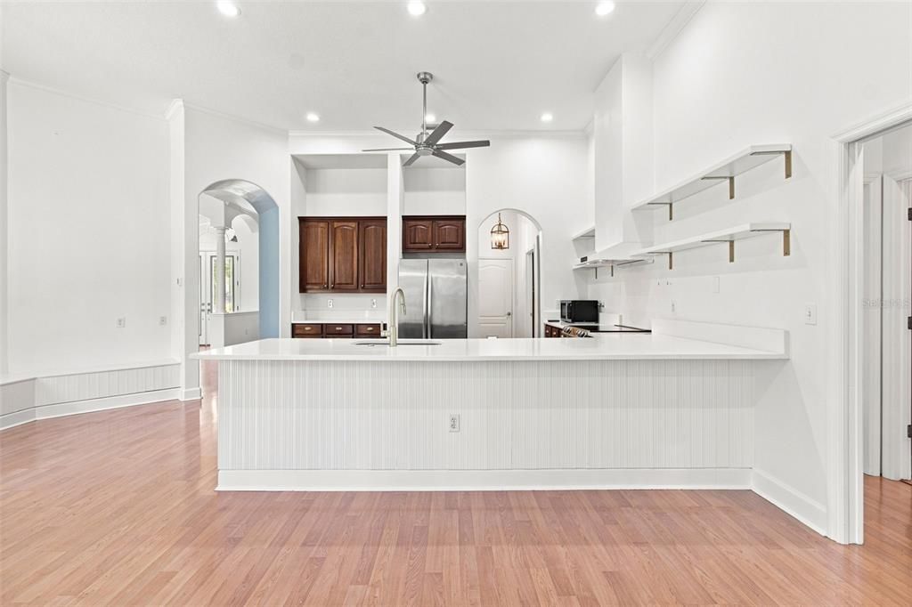 En Venta: $980,000 (4 camas, 4 baños, 3400 Pies cuadrados)