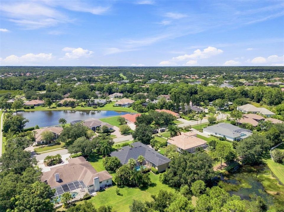 En Venta: $980,000 (4 camas, 4 baños, 3400 Pies cuadrados)