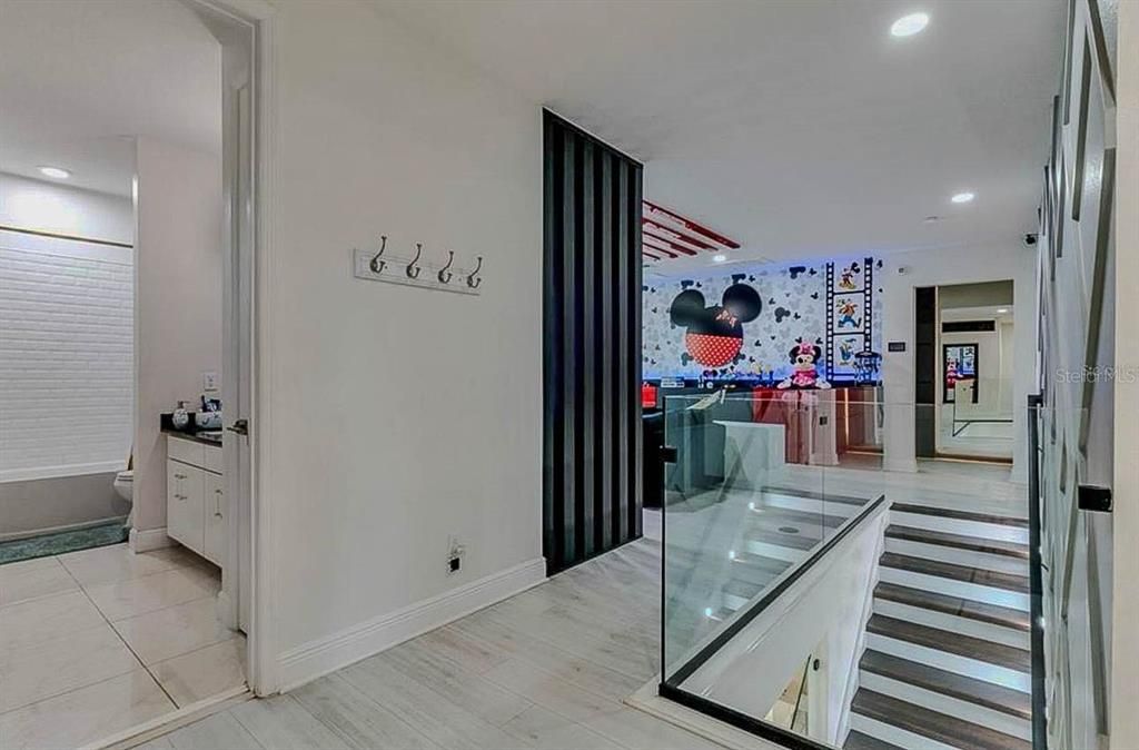 For Sale: $1,550,000 (5 beds, 4 baths, 3671 Square Feet)