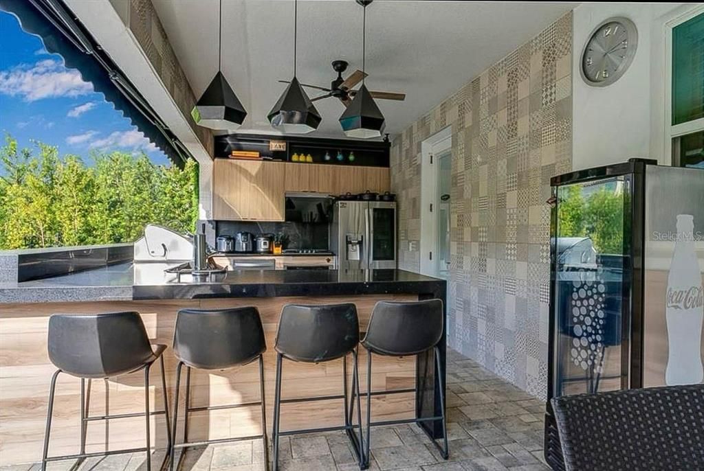 For Sale: $1,550,000 (5 beds, 4 baths, 3671 Square Feet)