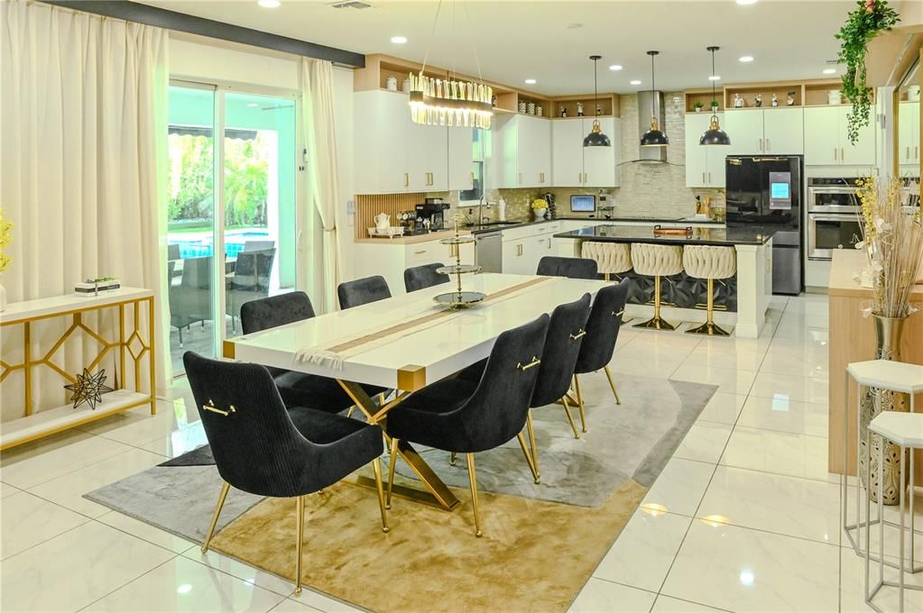For Sale: $1,550,000 (5 beds, 4 baths, 3671 Square Feet)