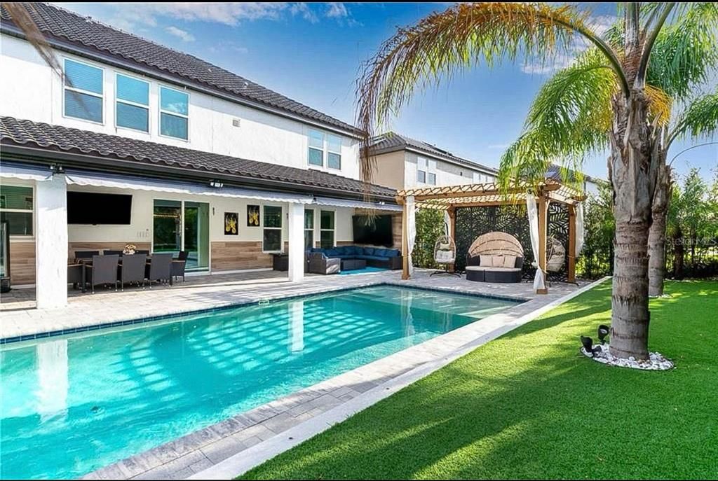 For Sale: $1,550,000 (5 beds, 4 baths, 3671 Square Feet)