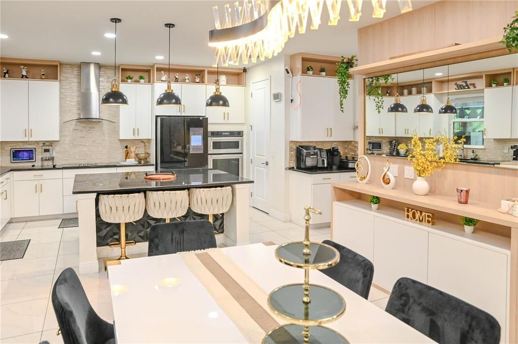 For Sale: $1,550,000 (5 beds, 4 baths, 3671 Square Feet)