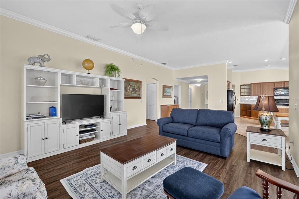For Sale: $420,000 (3 beds, 2 baths, 1740 Square Feet)