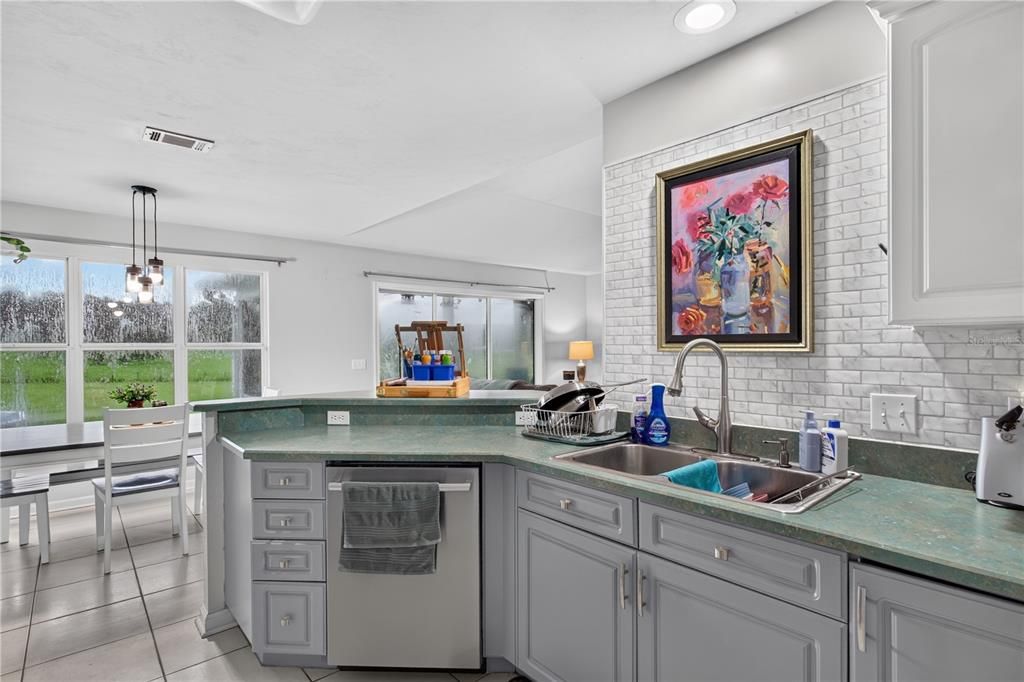For Sale: $495,000 (4 beds, 3 baths, 1985 Square Feet)
