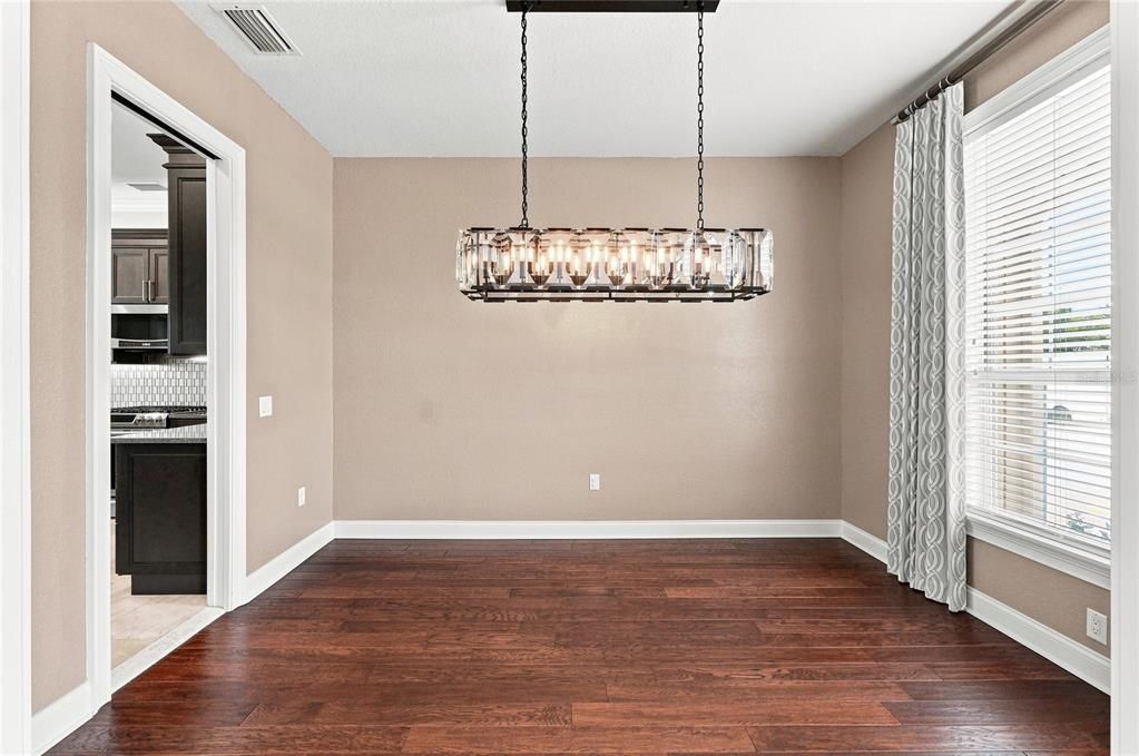 For Sale: $699,000 (4 beds, 3 baths, 2511 Square Feet)