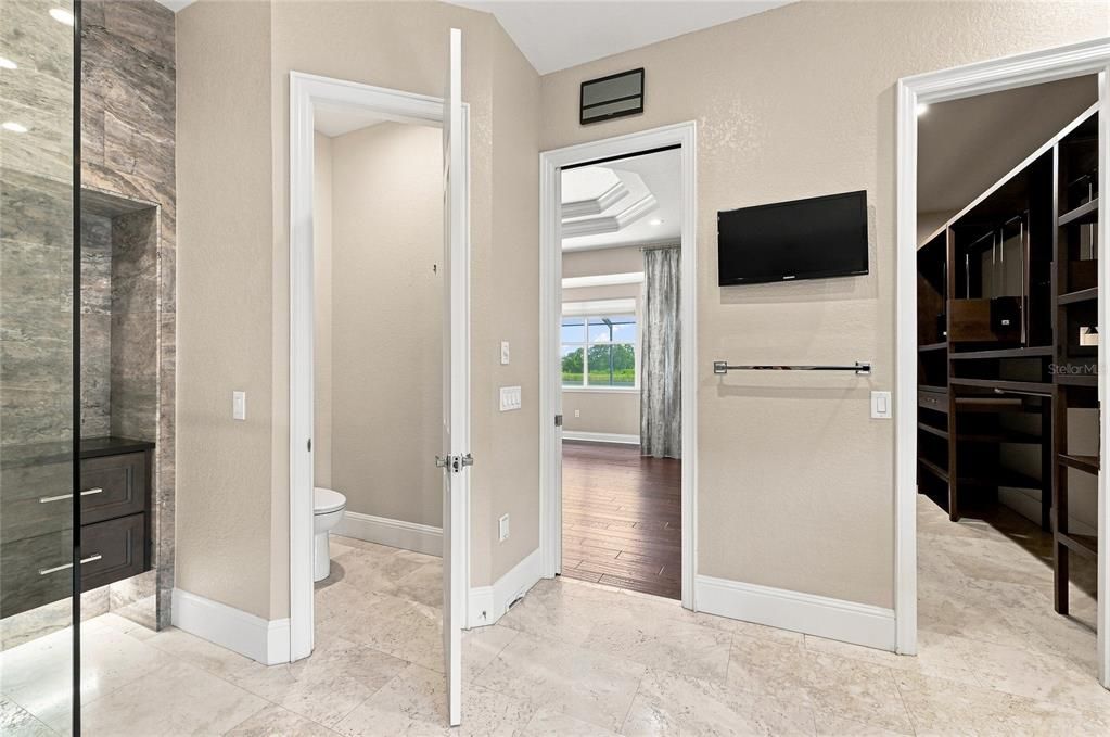 For Sale: $699,000 (4 beds, 3 baths, 2511 Square Feet)