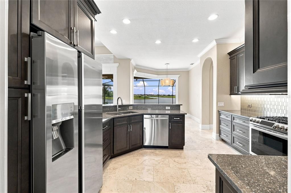 For Sale: $699,000 (4 beds, 3 baths, 2511 Square Feet)