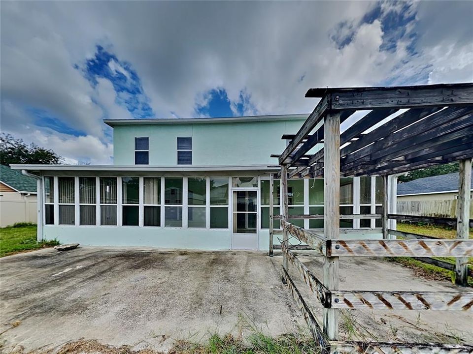 В аренду: $2,350 (4 спален, 2 ванн, 2147 Квадратных фут)