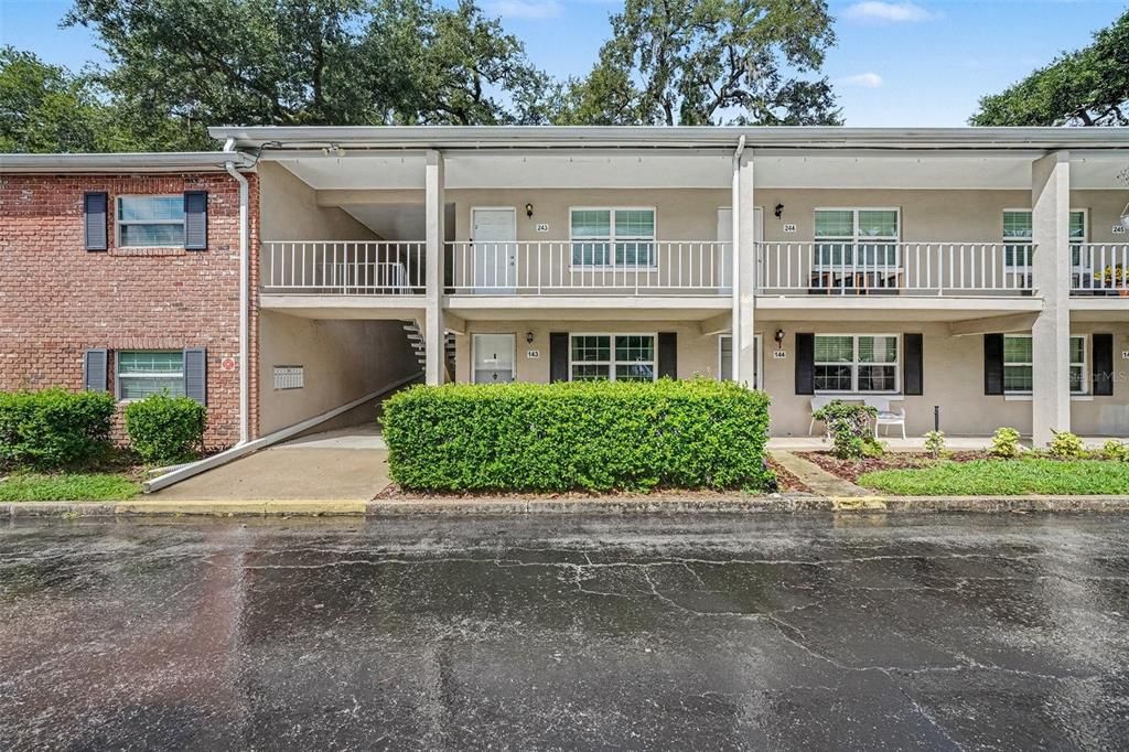 For Sale: $130,000 (1 beds, 1 baths, 645 Square Feet)