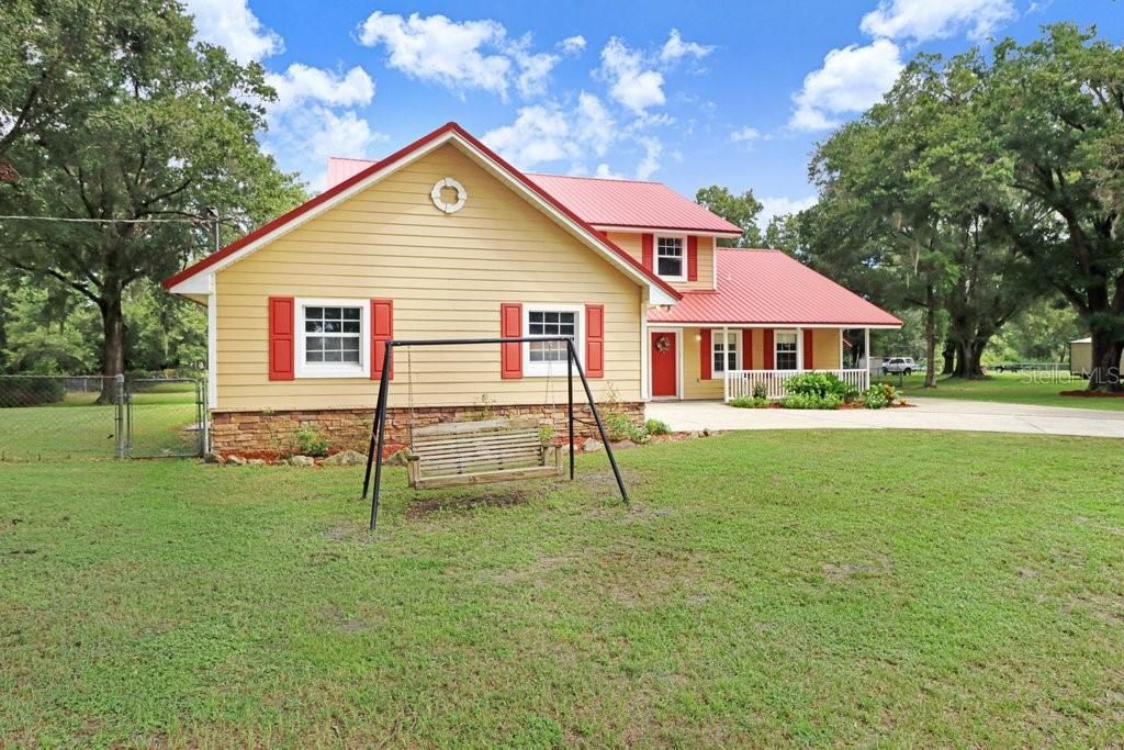 En Venta: $695,000 (4 camas, 2 baños, 3754 Pies cuadrados)