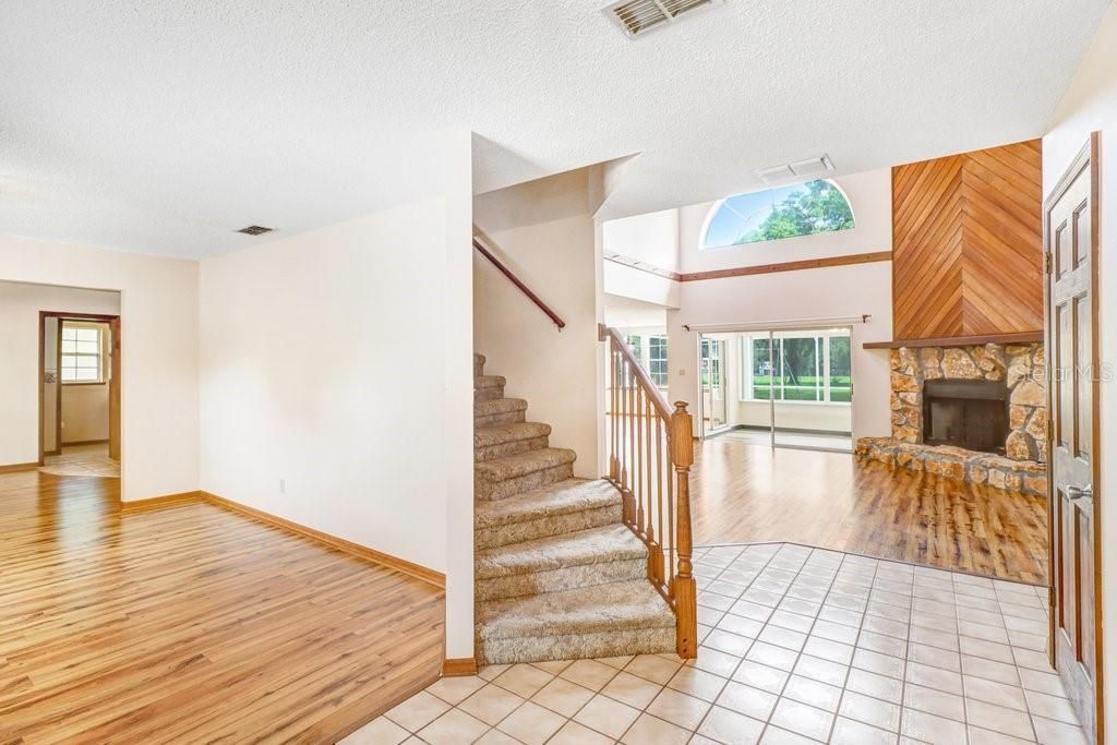 En Venta: $695,000 (4 camas, 2 baños, 3754 Pies cuadrados)