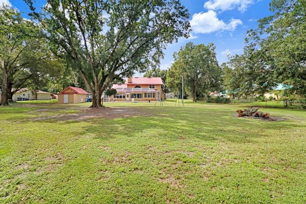 En Venta: $695,000 (4 camas, 2 baños, 3754 Pies cuadrados)