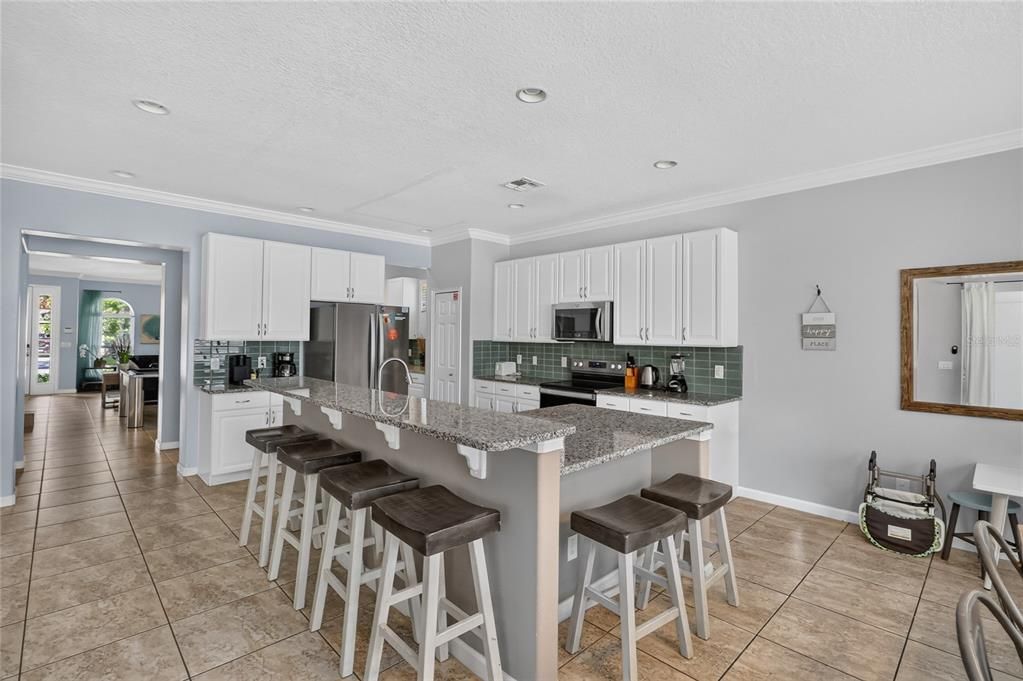 На продажу: $589,999 (6 спален, 4 ванн, 3619 Квадратных фут)