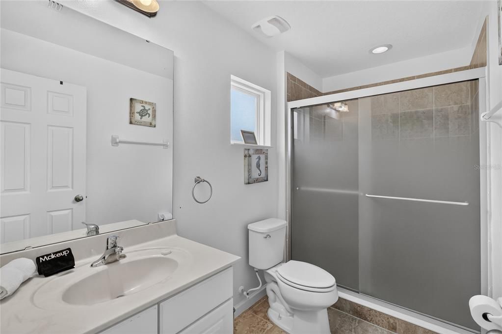 На продажу: $589,999 (6 спален, 4 ванн, 3619 Квадратных фут)