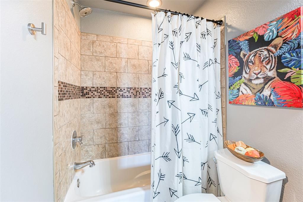 For Rent: $1,700 (2 beds, 2 baths, 1068 Square Feet)