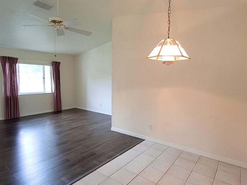 For Sale: $174,000 (2 beds, 2 baths, 1244 Square Feet)