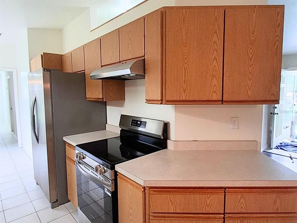 For Sale: $174,000 (2 beds, 2 baths, 1244 Square Feet)