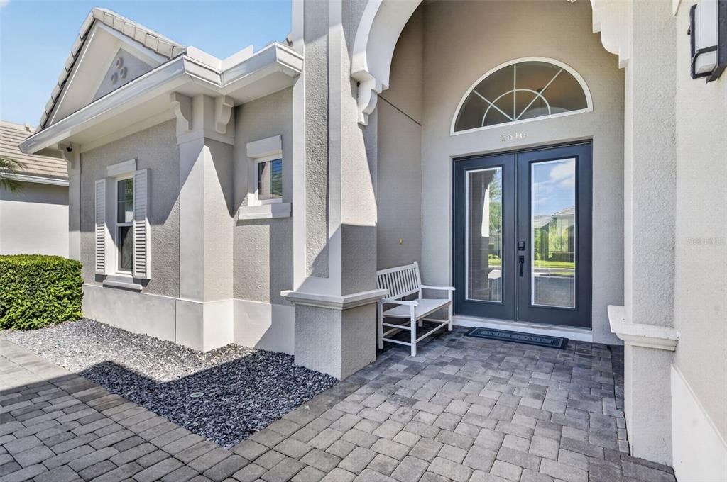 For Sale: $740,000 (4 beds, 3 baths, 2561 Square Feet)