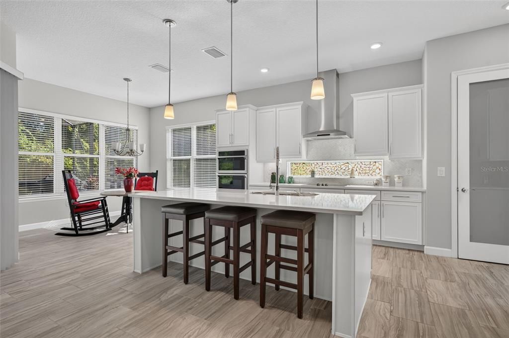 For Sale: $740,000 (4 beds, 3 baths, 2561 Square Feet)