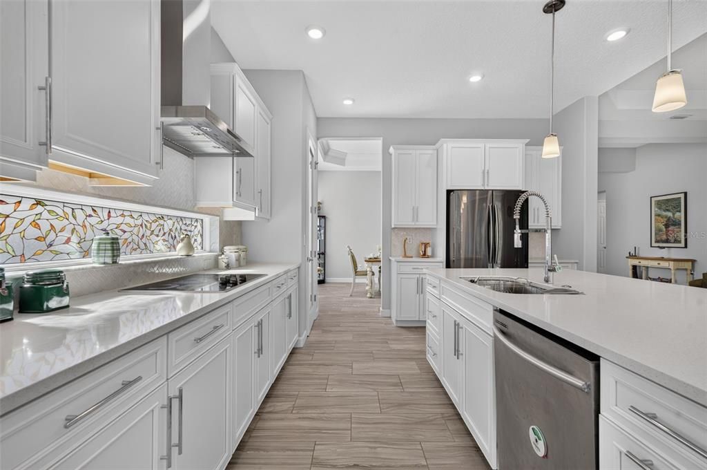 For Sale: $740,000 (4 beds, 3 baths, 2561 Square Feet)