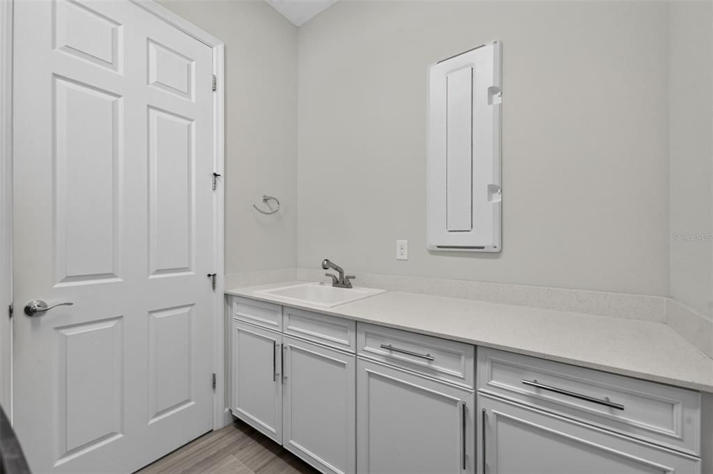 For Sale: $740,000 (4 beds, 3 baths, 2561 Square Feet)
