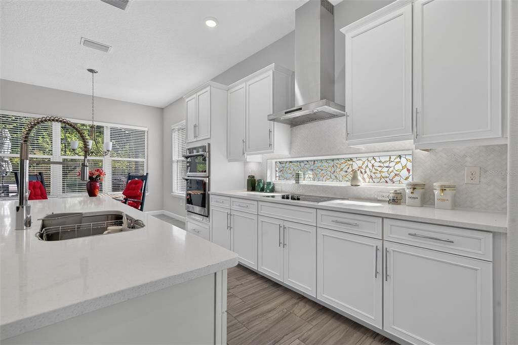 For Sale: $740,000 (4 beds, 3 baths, 2561 Square Feet)