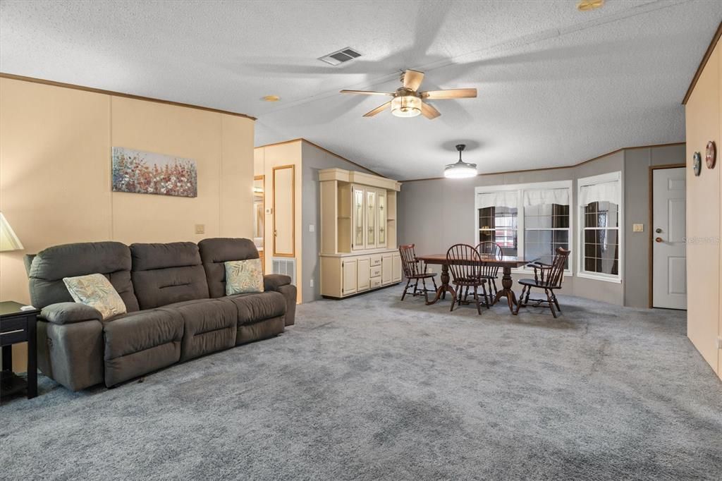 For Sale: $198,000 (2 beds, 2 baths, 1856 Square Feet)