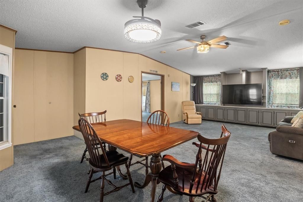 For Sale: $198,000 (2 beds, 2 baths, 1856 Square Feet)