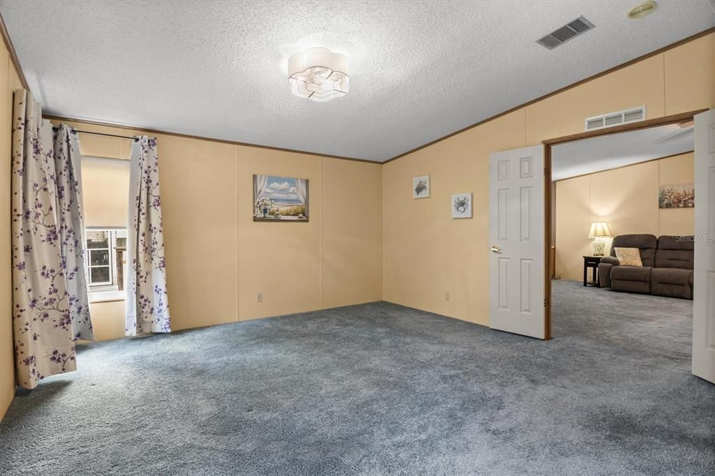 For Sale: $198,000 (2 beds, 2 baths, 1856 Square Feet)