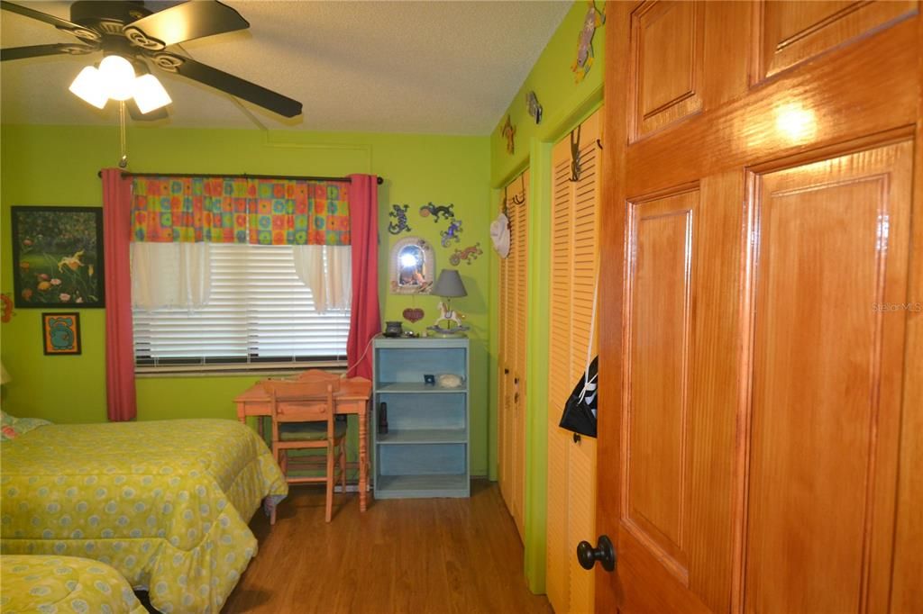 For Rent: $2,400 (2 beds, 2 baths, 1094 Square Feet)