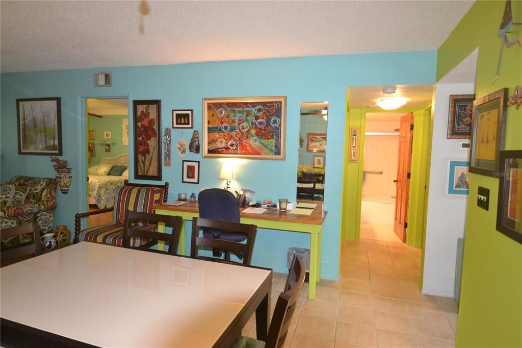 For Rent: $2,400 (2 beds, 2 baths, 1094 Square Feet)
