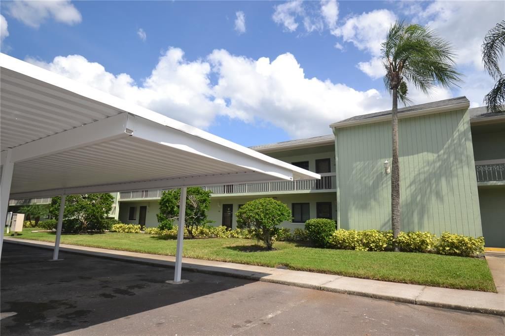 For Rent: $2,400 (2 beds, 2 baths, 1094 Square Feet)