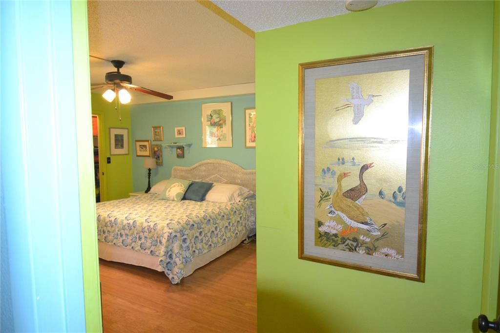 For Rent: $2,400 (2 beds, 2 baths, 1094 Square Feet)