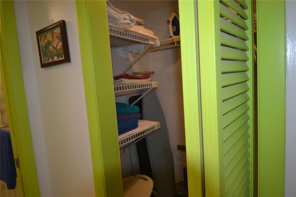 For Rent: $2,400 (2 beds, 2 baths, 1094 Square Feet)