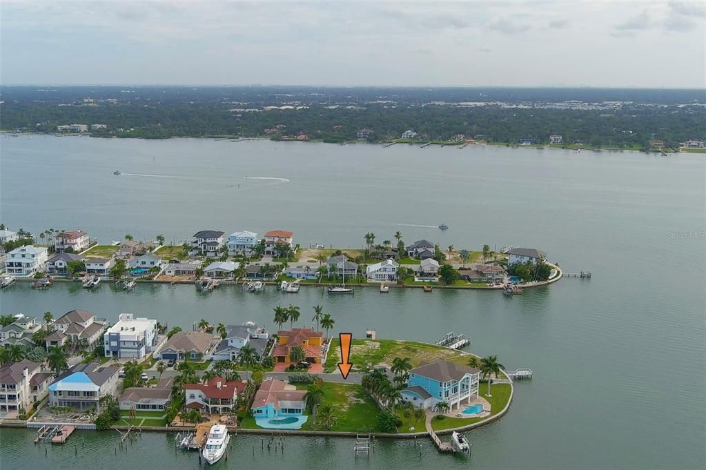 For Sale: $1,250,000 (0.18 acres)