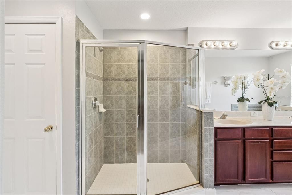 For Sale: $365,000 (3 beds, 2 baths, 1861 Square Feet)